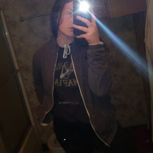 Meet your Posher, Raegan